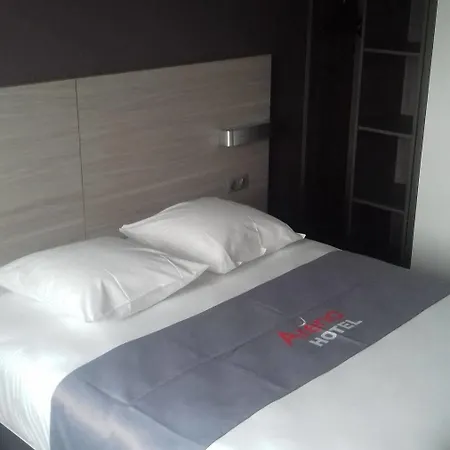 Hotel Arena 3*